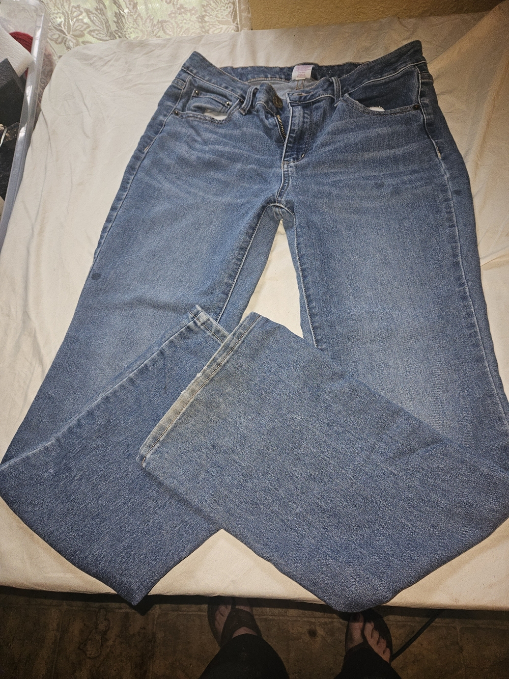 No Boundaries Classic Blue Straight-Leg Women's Jeans